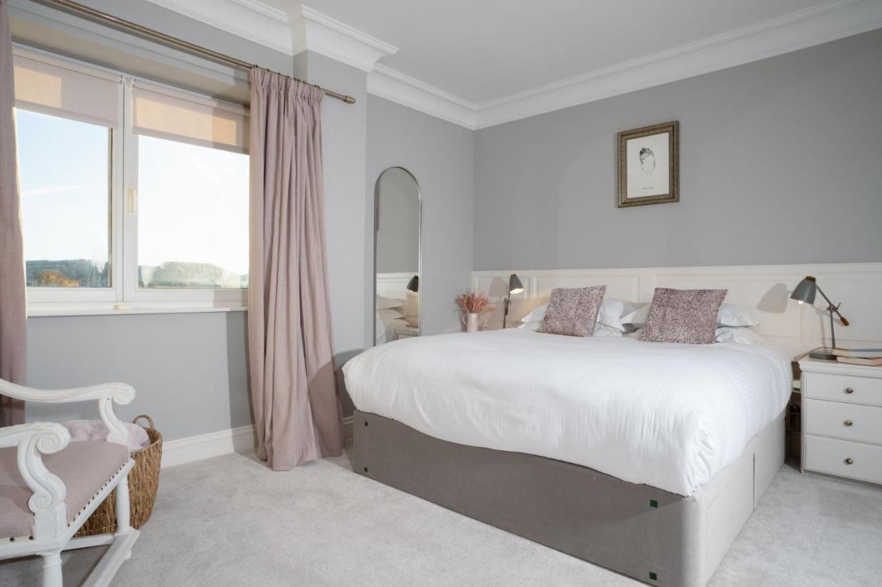 Brand New - Contemporary - 2 Bedroom - 2 Bathroom - Spacious Apartment - Lake Views Ambleside Esterno foto
